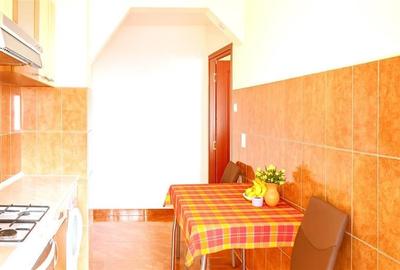 Apartament 3 camere,decomandat,cu balcon, etaj2,Central,Sacele,Brasov - 3