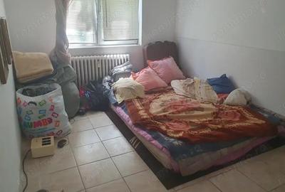 Vanzare-4 camere-p din 4-Militari-V Lunga-decomandat-3 gr sanitare-bl 81-liber-de renovat-130000E - 4