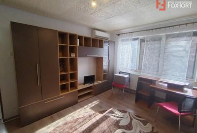 Apartament cu 2 camere semidecomandat, mobilat în P-ța Doina - 2