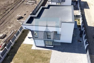 Casă individuală cu 4 camere cu Canalizare în Sânpetru - 7