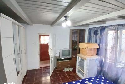 Casă cu 4 camere cu Teren 130 Mp în Rahova - 2