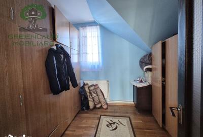 Casă cu 4 camere cu Teren 500 Mp în Holboca - 3