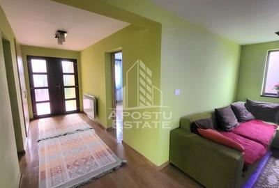 Casa individuala cu 3 camere,2 bai si garaj,Dumbravita langa Padure - 1