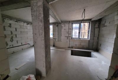 Piata Ovidiu - spatiu comercial cu vad pietonal - 6