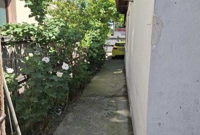Casă cu 4 camere cu Teren 243 Mp în Brestei - 1