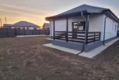 Casă cu 4 camere în Șerbănești - 6