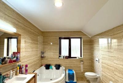 Casa ultrafinisata cu 4 camere, in suprafa?a de 190 mp, Z - 5