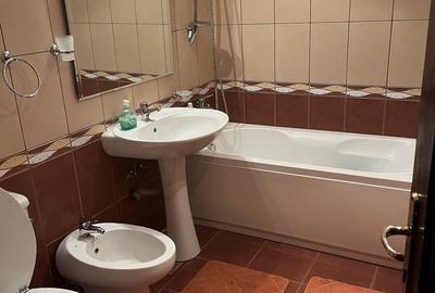 Apartament cu 3 camere decomandat în Central - 8