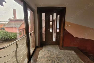 Imobil cu 3 case:C1 -3 nivele;C2-2nivele;C4-1 nivel;C3;C5;Piscina;Foisor - 13