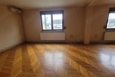 Casă cu 6 camere cu Teren 2001 Mp în Central - 13