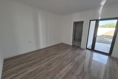 Vilă elegantă, finisată complet, Via Carmina – comision 0 - 5