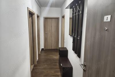 Apartament cu 2 camere decomandat în Tractorul - 7