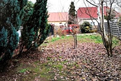 Casă cu 3 camere cu Canalizare în Orașul Vechi - 1