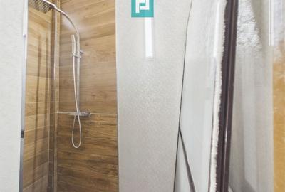 Birou, de 63.900001525879 mp, în Dacia - 11