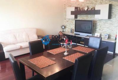 Apartament cu 3 camere decomandat în Păcii - 3