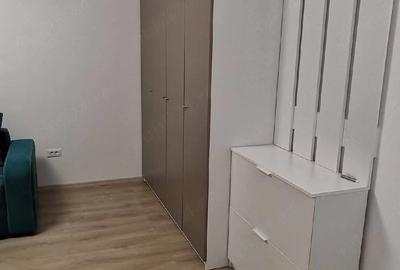 Garsonieră decomandată în Dobroești