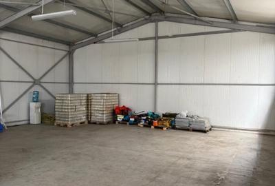 Spațiu comercial, de 280 mp, în Central - 8