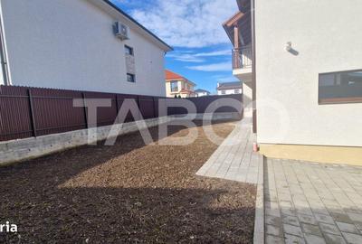 Casă cu 4 camere cu Teren 130 Mp în Central - 1