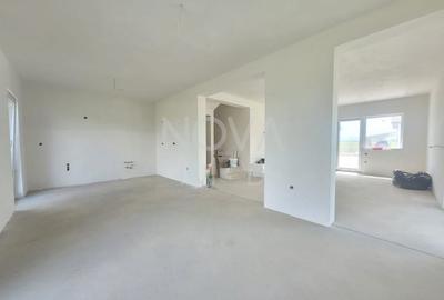 Duplex cu 4 camere cu Canalizare în Șura Mică - 4