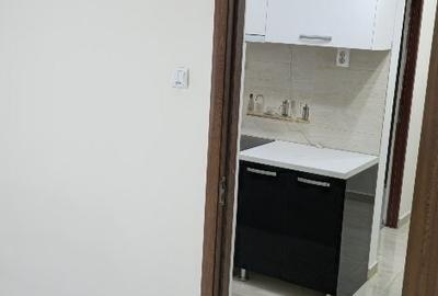 Apartament cu 3 camere semidecomandat în Sântandrei - 2
