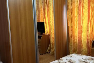Apartament cu 2 camere decomandat în Debarcader