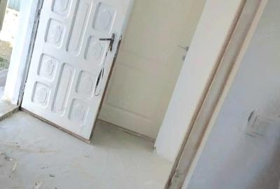 Casă cu Teren 131 Mp în Petin