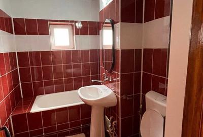 Apartament cu 3 camere decomandat în Nord
