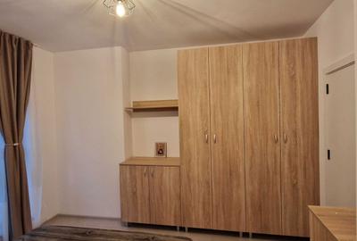 Apartament cu 2 camere semidecomandat în 1 Mai - 2