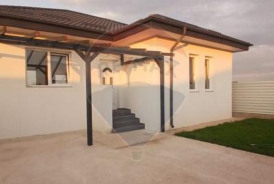 Casa individuala 3 camere teren 275 mp de vanzare in Crevedia - Buftea - 1