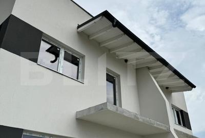 Duplex cu 3 camere cu Canalizare în Cristian - 3