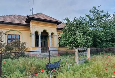 Vand casa zona semicentrala - 2