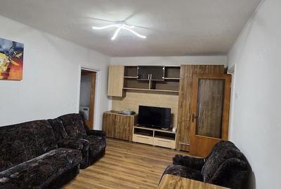 Apartament cu 2 camere semidecomandat în Alexandru Obregia - 4