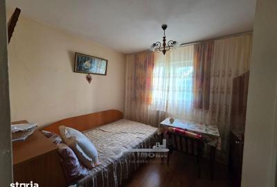 Apartament cu 3 camere decomandat în Alexandru cel Bun - 2