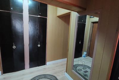 Apartament cu 2 camere decomandat în Tomis III - 4