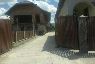 Teren si casa - Sapanta , Jud. Maramures - 2