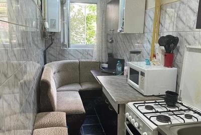 Garsonieră decomandată, mobilată în Militari