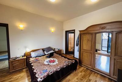 Casă cu 5 camere cu Teren 330 Mp în Chiajna - 2