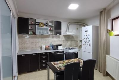 3 Camere , Semi-Decomandat , 2min Metrou Dimitrie Leonida - 5