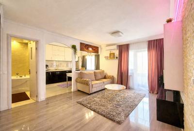 Apartament cu 3 camere decomandat în Titan