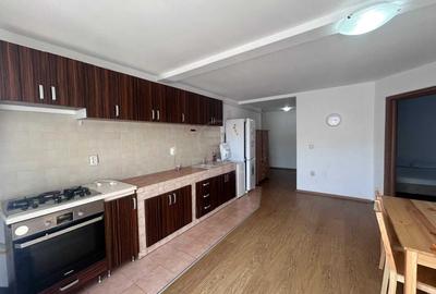 Apartament cu 2 camere semidecomandat în Florești