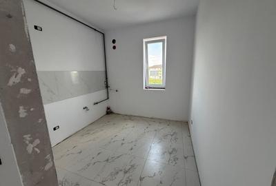 DIRECT DE LA DEZVOLTATOR -APARTAMENT CU 2 CAMERE-BUCATARIE INCHISA