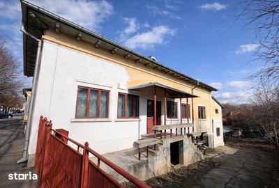 Casă cu 3 camere cu Canalizare în Central - 10