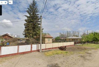 Casă cu 2 camere cu Teren 1900 Mp în Central - 10