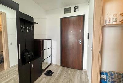 Apartament cu 2 camere decomandat, mobilat în Tractorul - 8