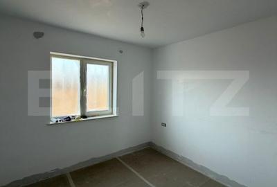 Casă cu 4 camere cu Teren 290 Mp în Ipotești - 2