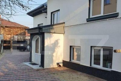 Casă cu 7 camere cu Teren 260 Mp în Central - 4