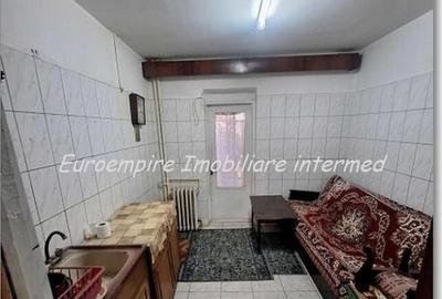 Apartament cu 3 camere decomandat în Inel II