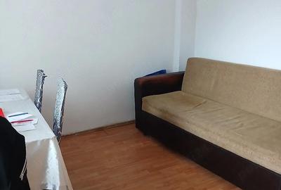 Casă cu 3 camere cu Teren 60 Mp în Constructorilor - 1