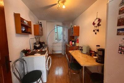 Casa parter + etaj, pozitie deosebita zona Centrala - 5