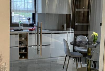 Casă cu 7 camere cu Teren 1440 Mp în Uriu - 4